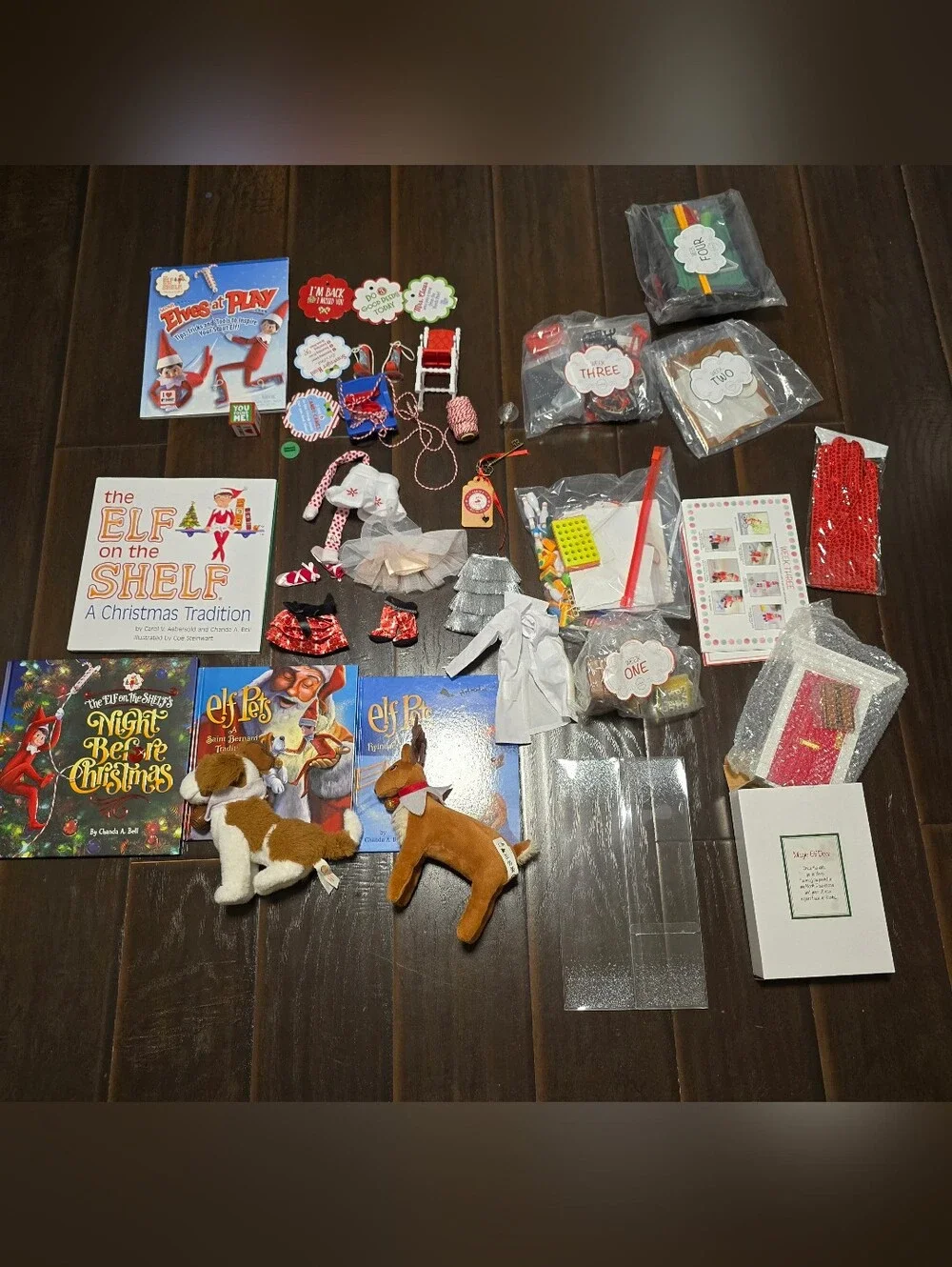 Elf on the shelf huge set saint Bernard pet reindeer pet Christmas holiday toys